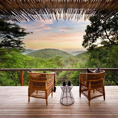 Sungulwane Private Game Lodge Hluhluwe Bagian luar foto