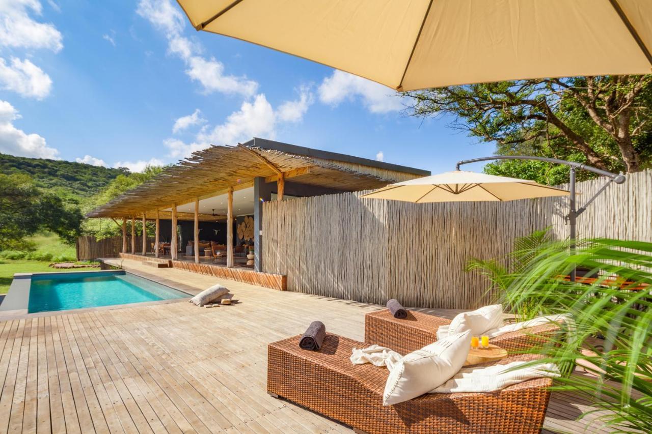 Sungulwane Private Game Lodge Hluhluwe Bagian luar foto