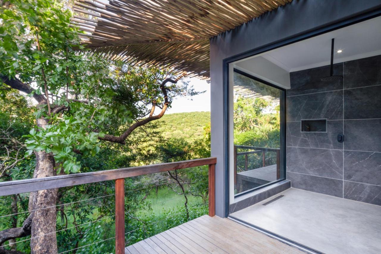 Sungulwane Private Game Lodge Hluhluwe Bagian luar foto