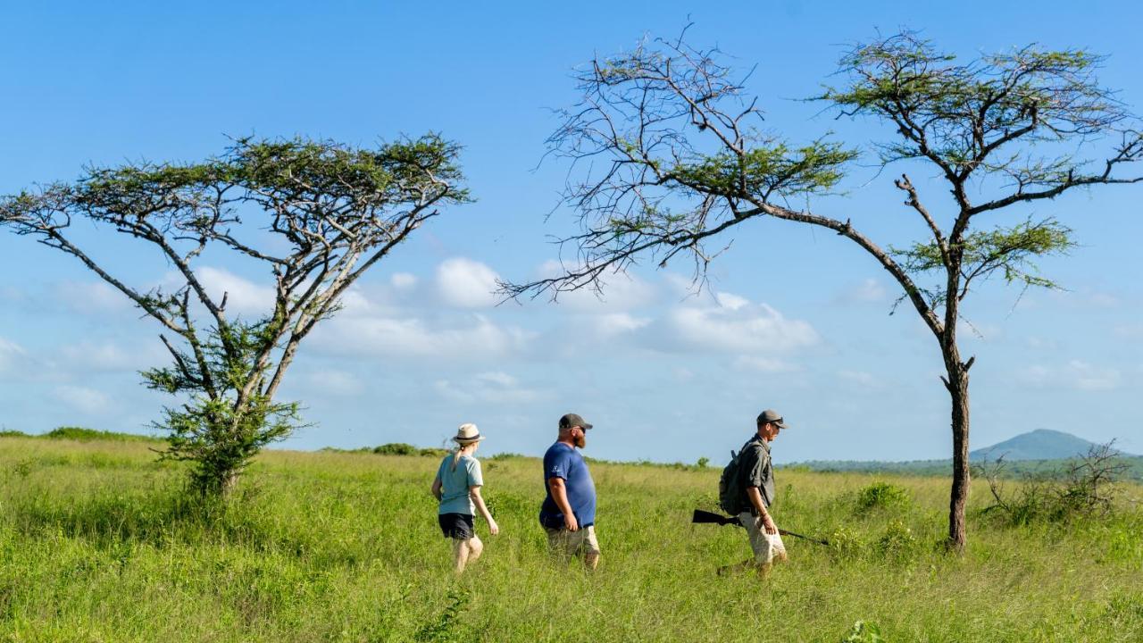 Sungulwane Private Game Lodge Hluhluwe Bagian luar foto