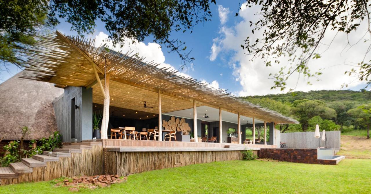 Sungulwane Private Game Lodge Hluhluwe Bagian luar foto