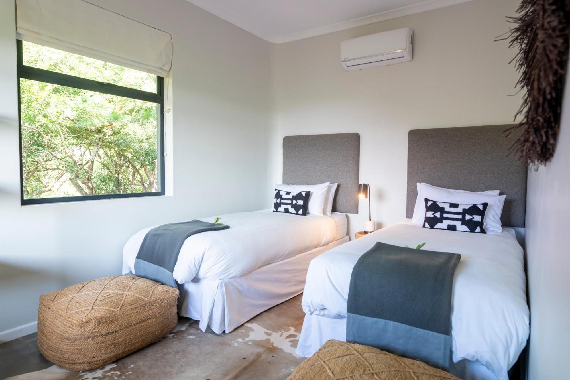 Sungulwane Private Game Lodge Hluhluwe Bagian luar foto