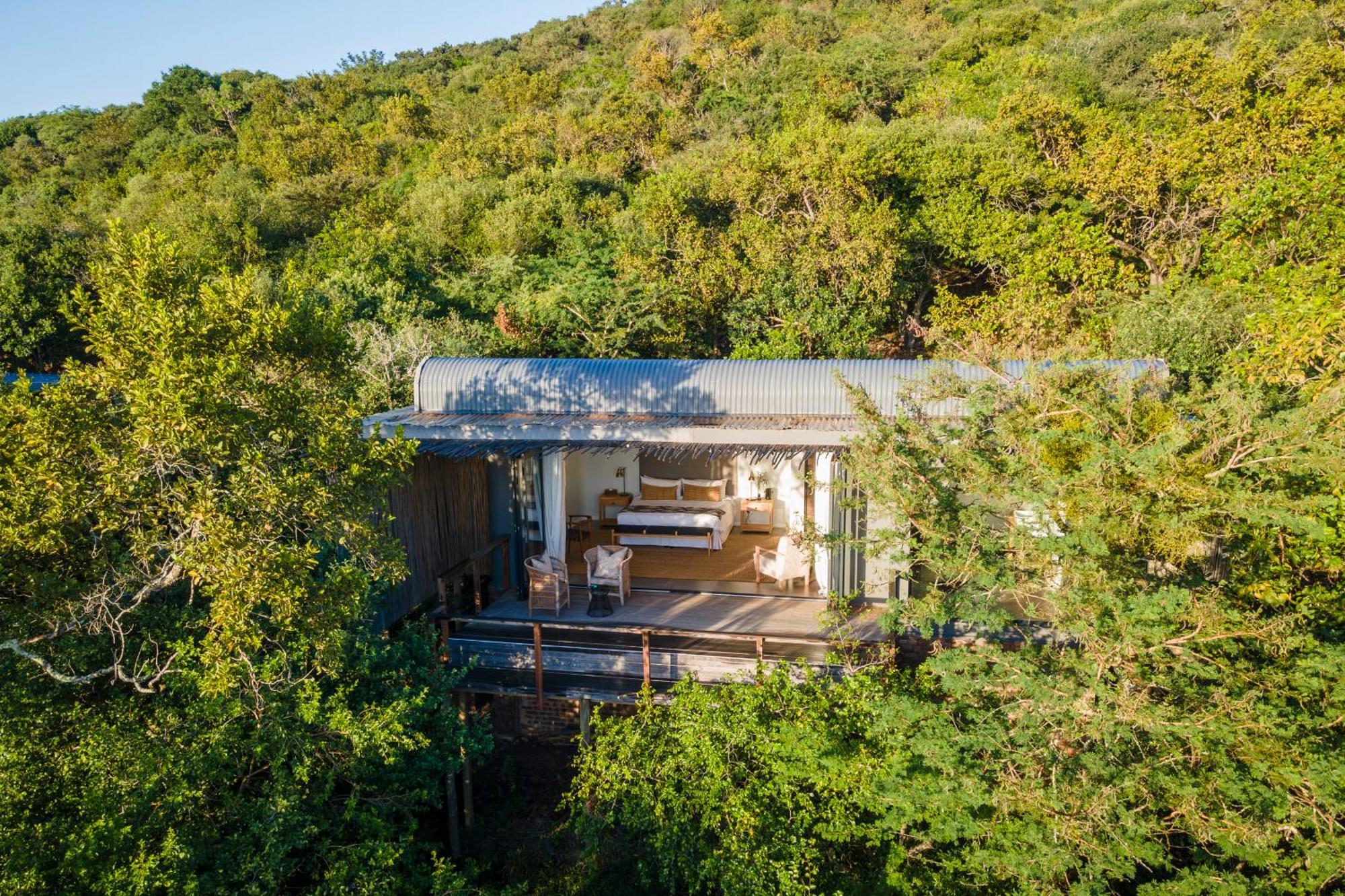 Sungulwane Private Game Lodge Hluhluwe Bagian luar foto