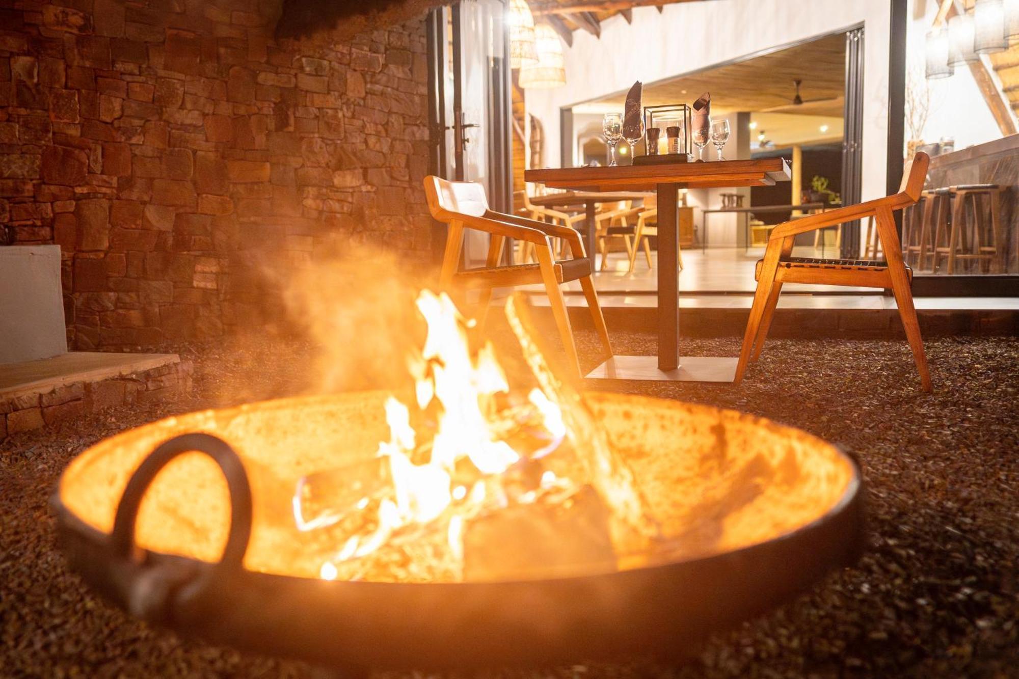 Sungulwane Private Game Lodge Hluhluwe Bagian luar foto